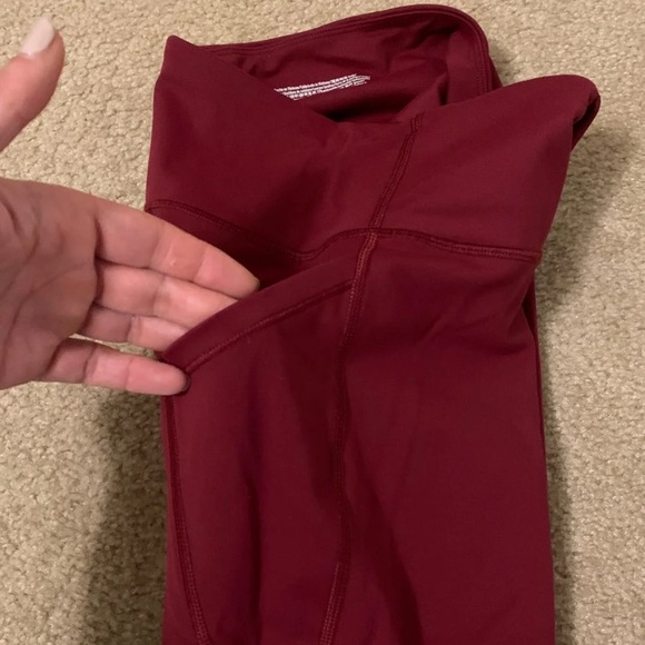 Victoria’s Secret Sport Leggings size small - Picture 4 of 5